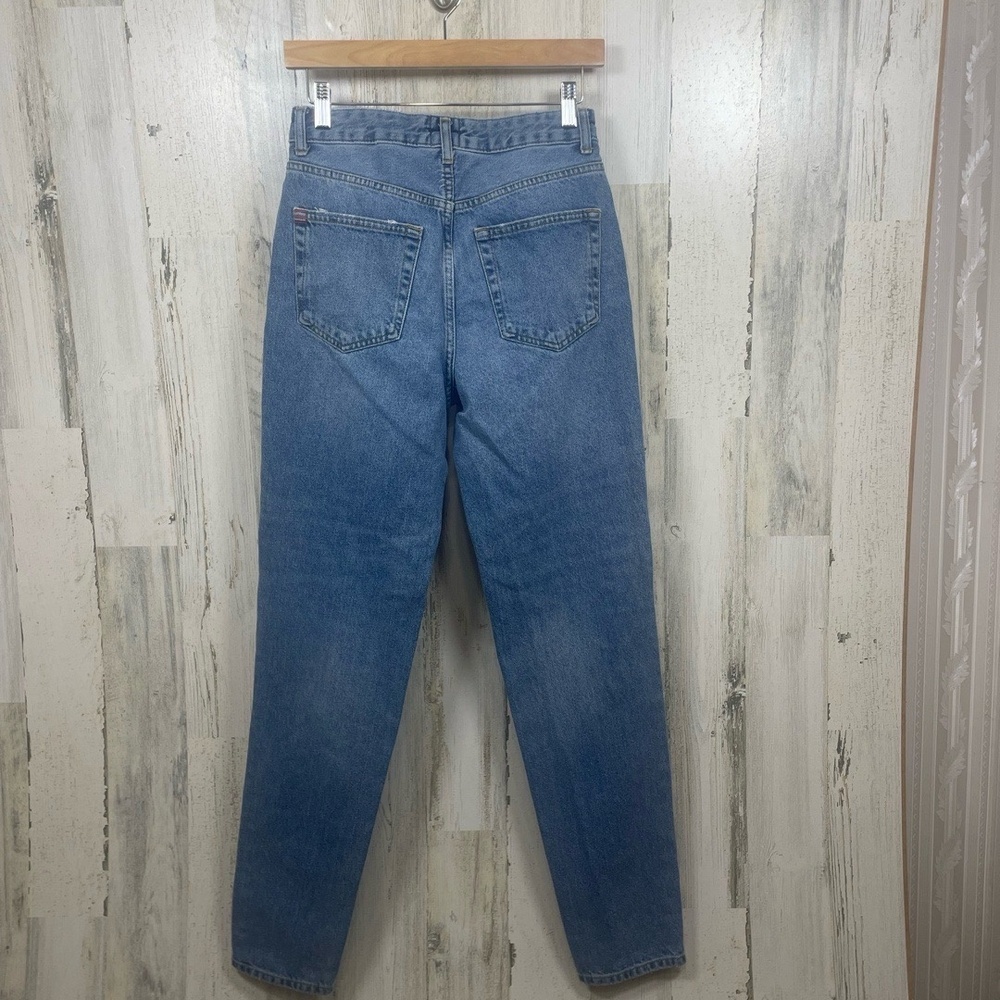 BDG Urban Outfitters Mom Jeans High Rise size 25 Distressed Medium Wash‎ Baggy - Picture 9 of 11